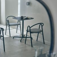 ルーナチェア　　張地Ａにての価格　フレームブラック